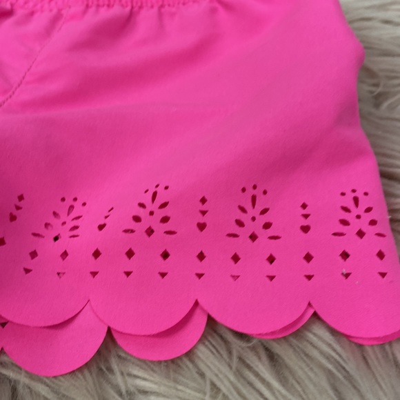 Oshkosh Girls Shorts - Picture 2 of 5